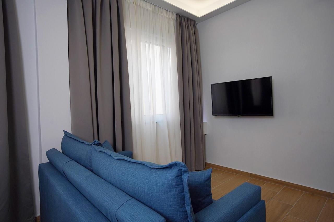 Tip - Top Suites Athens Ngoại thất bức ảnh