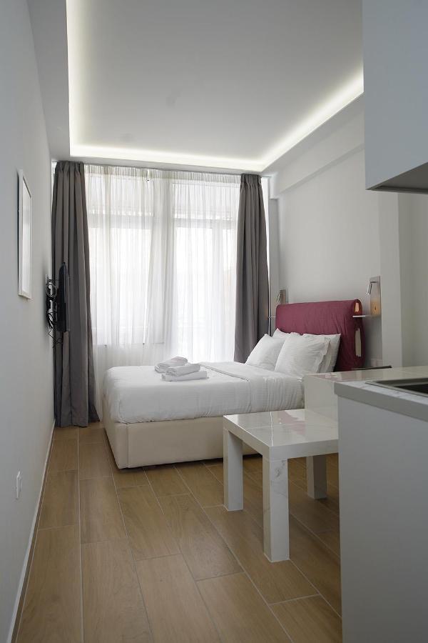 Tip - Top Suites Athens Ngoại thất bức ảnh