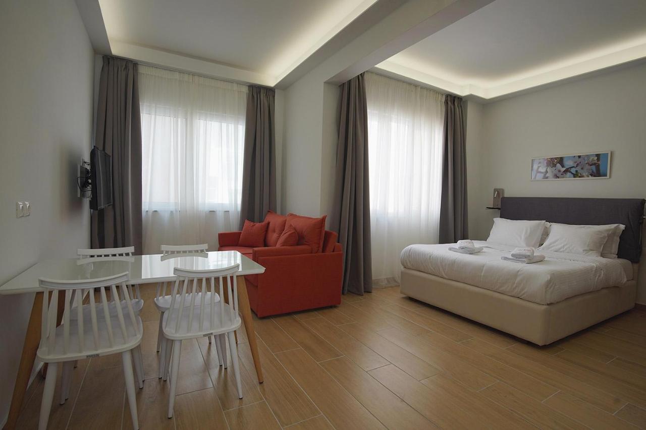 Tip - Top Suites Athens Ngoại thất bức ảnh