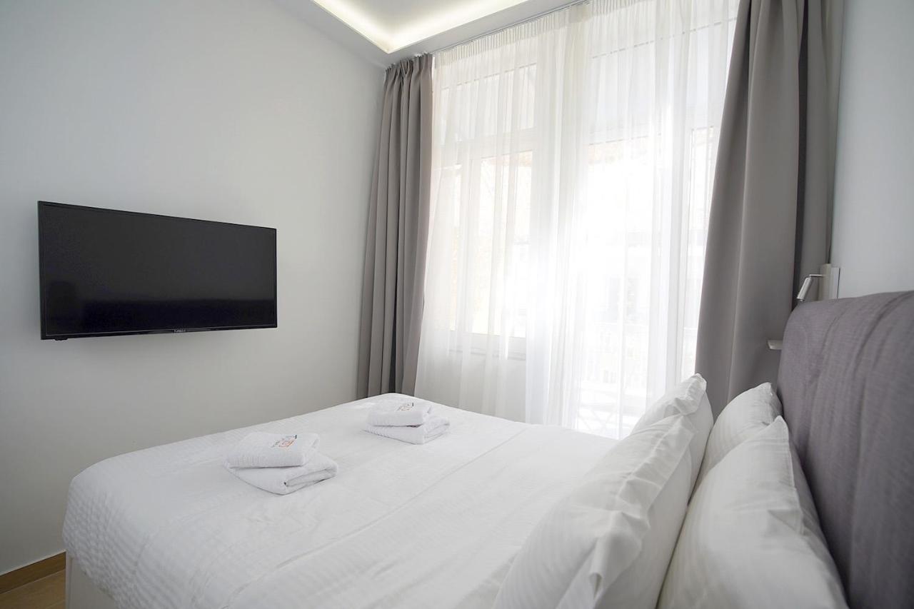 Tip - Top Suites Athens Ngoại thất bức ảnh