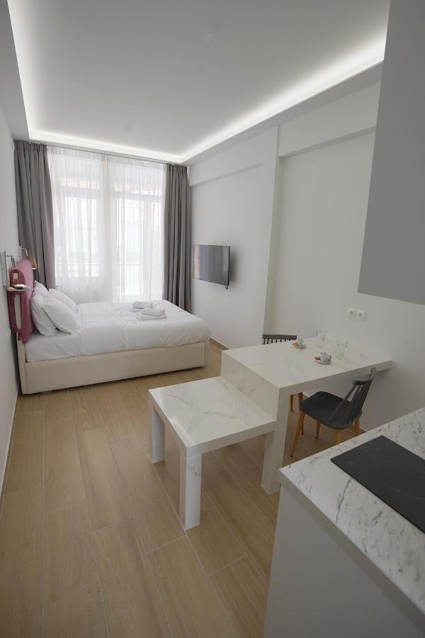 Tip - Top Suites Athens Ngoại thất bức ảnh
