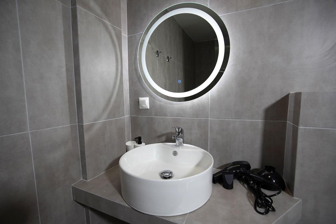 Tip - Top Suites Athens Ngoại thất bức ảnh